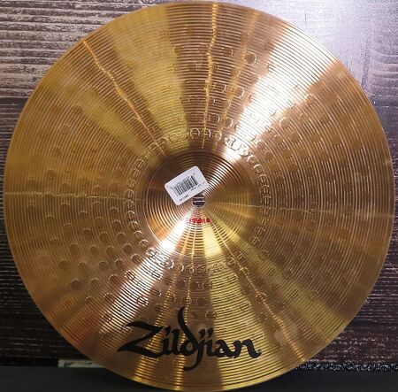 Zildjian ZBT 14 Crash 3.jpg