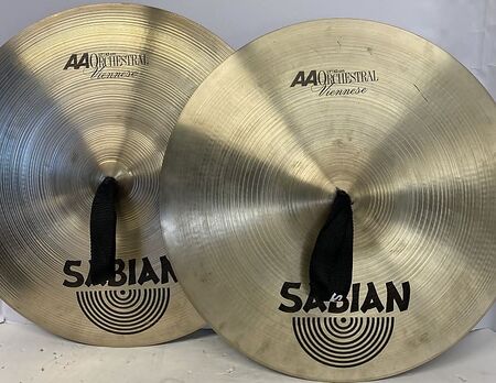 Sabian AA 17" Orchestral Viennese 1.jpg
