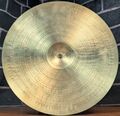 A Zildjian 16" Medium C.jpg