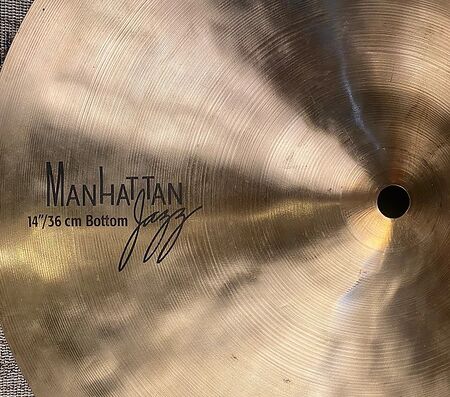 Sabian HHX 14 Manhattan Jazz Hats 3.jpg