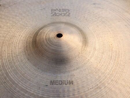 Paiste 2002 24 Medium 3.jpg