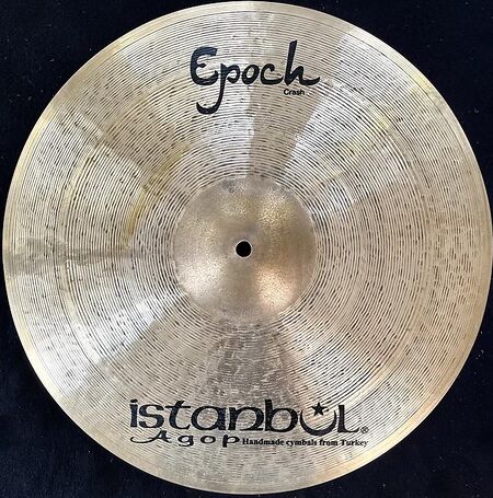 Istanbul Agop Epoch Signature 17" Crash 1.jpg