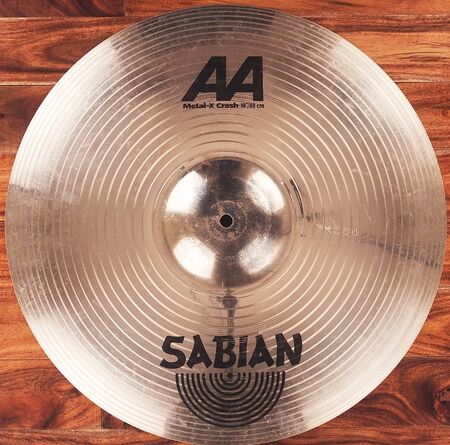 Sabian AA 19 Metal-X Crash 1.jpg