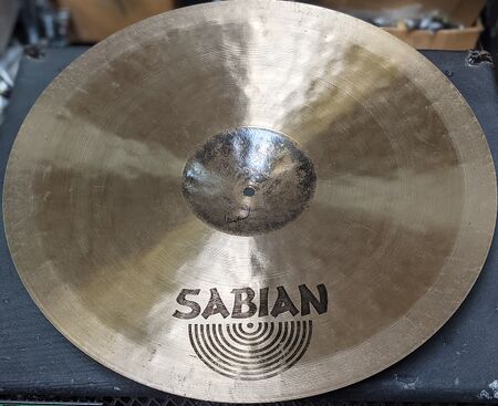 Sabian HHX 20" Power Ride 3.jpg