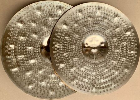 UFIP Blast 16" Extra Dry Hi-Hat 3.jpg