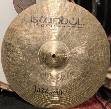 Istanbul Agop Custom Special Edition 17" Jazz Crash 1.jpg