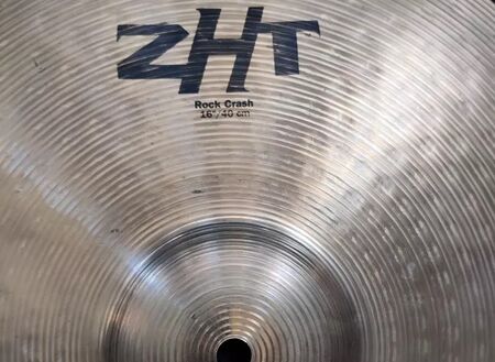 Zildjian ZHT 16 Rock Crash 2.jpg