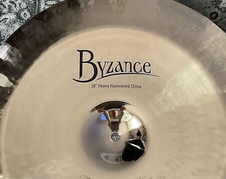 Meinl Byzance Brilliant 18" Heavy Hammered China 2.jpg
