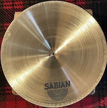 Sabian AA 17" Marching Band 2.jpg
