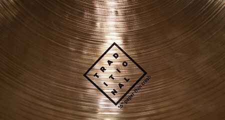 Istanbul Agop Traditional 16" Paper Thin Crash 2.jpg