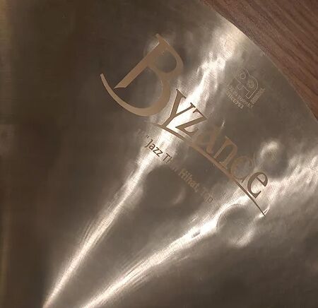 Meinl Byzance Jazz 14" Thin Hihat 2.jpg