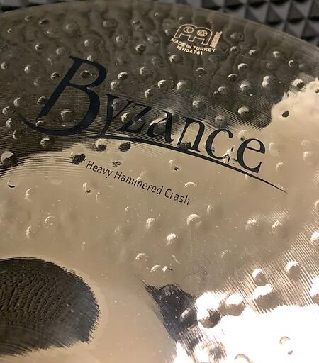 Byzance Brilliant 18" Heavy Hammered Crash 2.jpg
