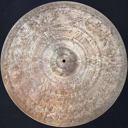 Istanbul Agop 30th Anniversary 24" Ride 1.jpg