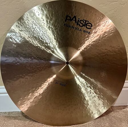 Paiste Formula 602 Modern Essentials 21" Ride 1.jpg