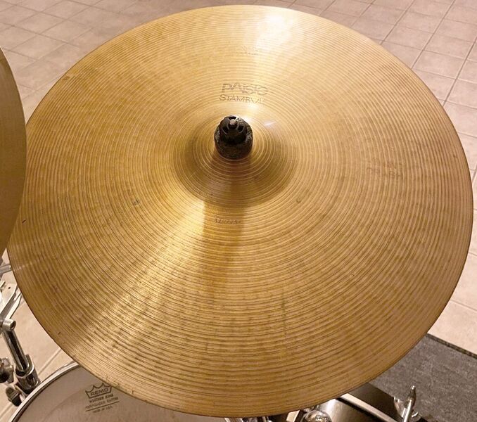 File:18 stambul65 thin cr.jpg