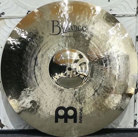 Byzance Brilliant 18" Medium Crash 1.jpg