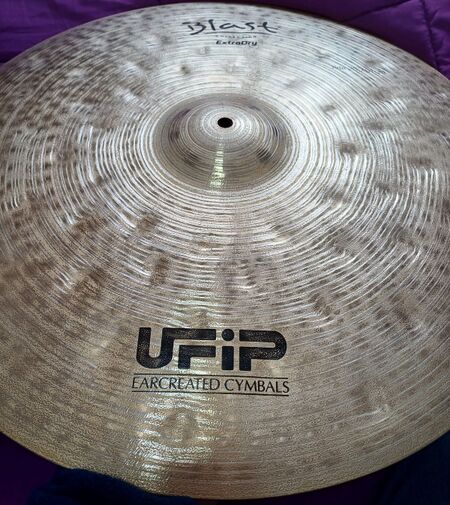 UFIP Blast 20" Extra Dry Ride 1.jpg