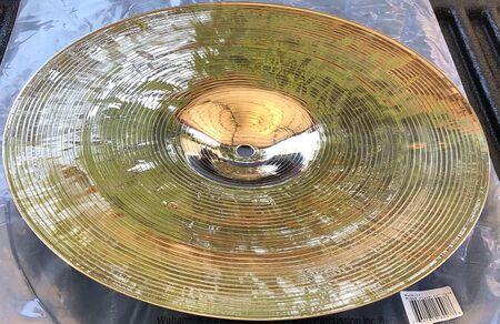 Wuhan Western 13 Thin Crash 3.jpg