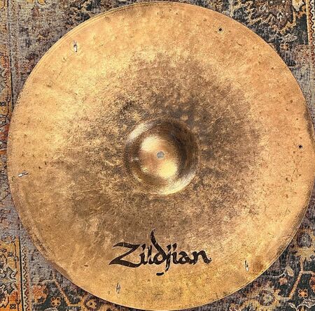 K Zildjian K Custom 22 Medium Ride 4.jpg