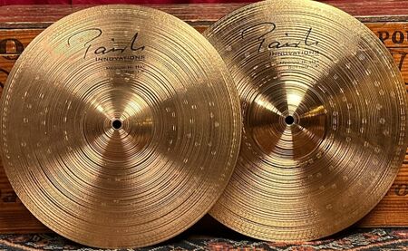 Paiste Innovations 14" Medium Hi-Hat 1.jpg