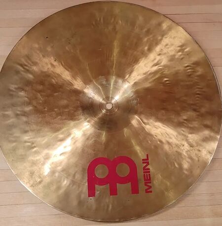 Meinl Dragon 18 Crash 2.jpg